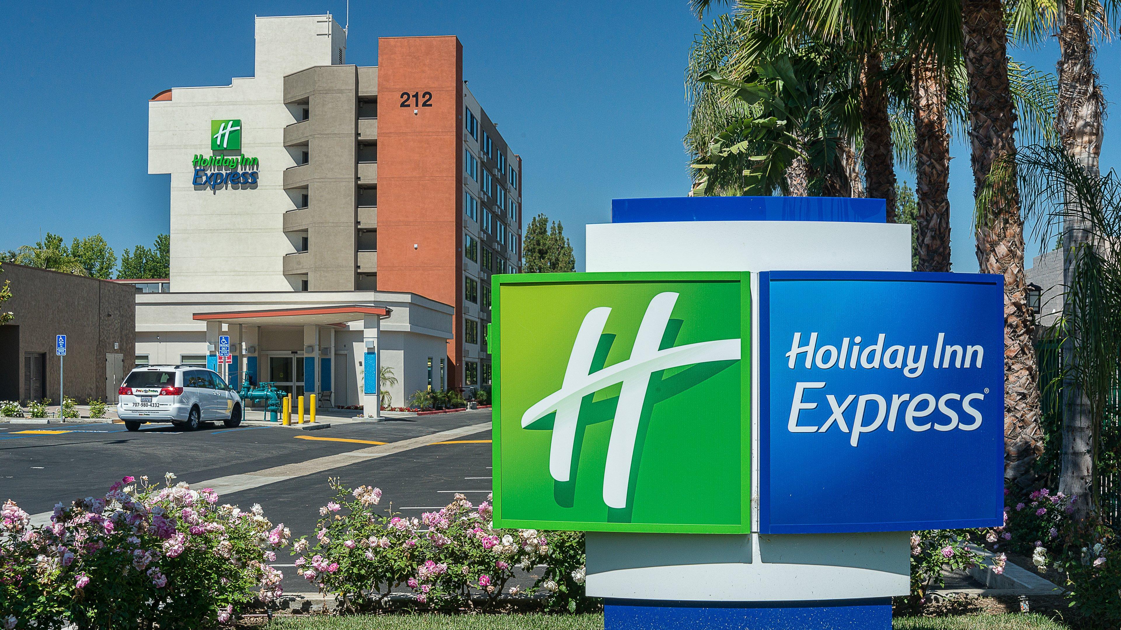 Holiday Inn Express Fullerton-Anaheim By Ihg Экстерьер фото